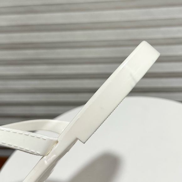 🌹STUART WEITZMAN 🌹 Sawyer Rubber White Sandals Size: 12 - Picture 8 of 10